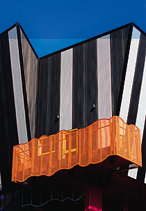 The whimsical Victorian College of the Arts building showcases contrasting COLORBOND® steels.